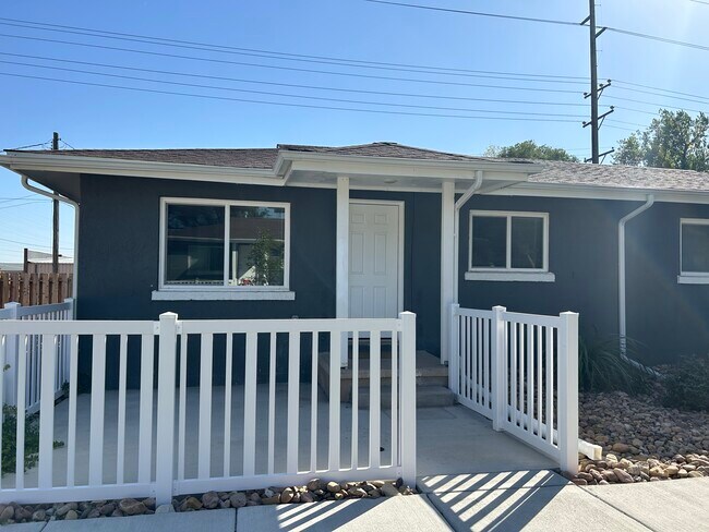 Building Photo - 3410 N Cascade Ave