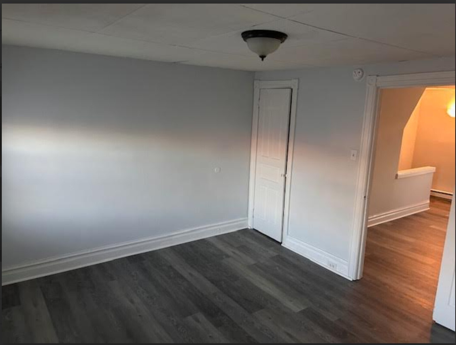 Building Photo - 322 N Franklin St