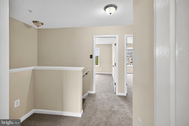Building Photo - 10382 Lantern Ln