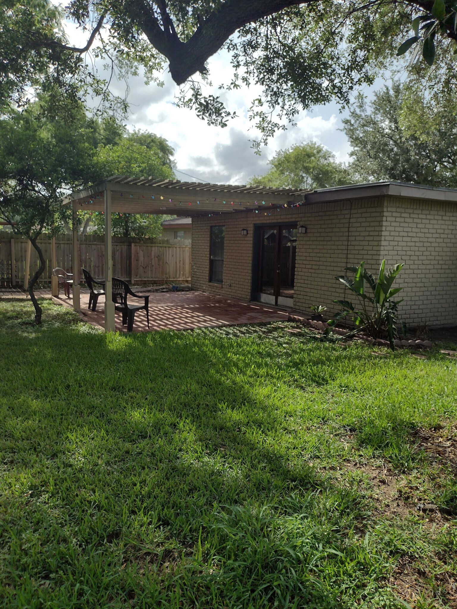 Tranquility 20 X 25 Patio - 2220 S Whitehouse Cir