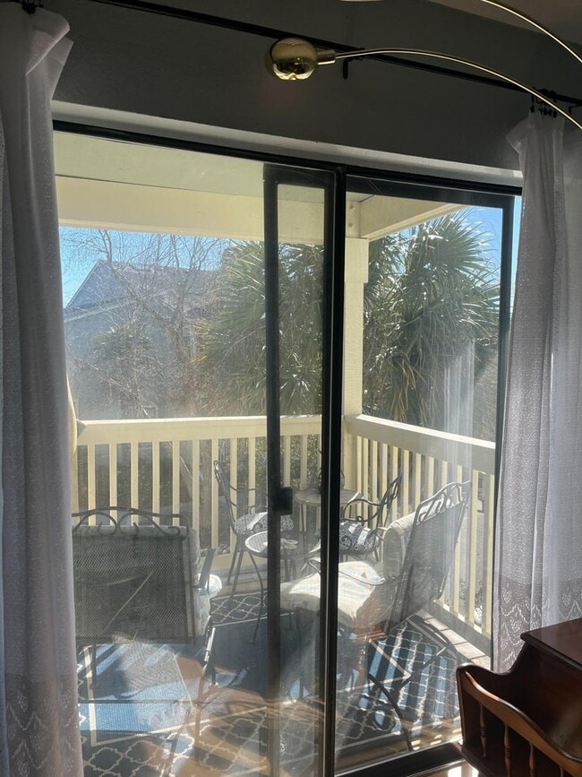 Building Photo - 1481 Center Street Ext