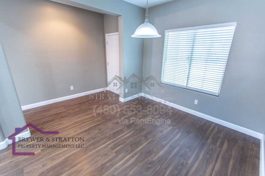 Building Photo - 5816 W Gwen St