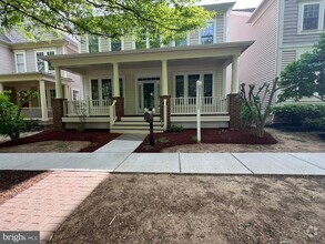 Building Photo - 308 Trotter Farm Dr