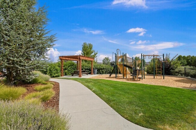 Building Photo - 10635 W Bell Fountain Dr