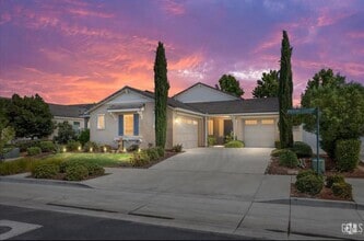 Building Photo - 13600 Pixton Ave