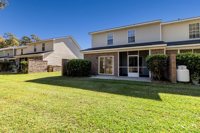 Building Photo - 35 Putters Pl