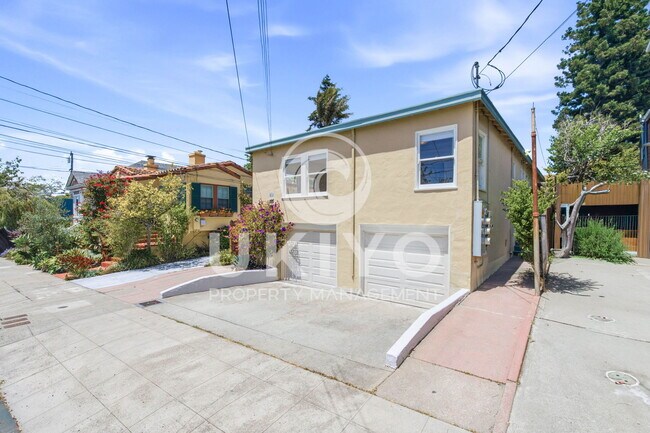 Building Photo - 1211 Francisco St