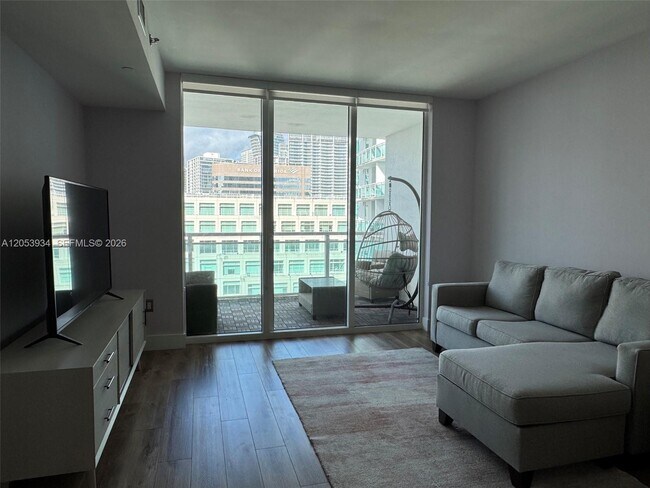 Building Photo - 951 Brickell Ave