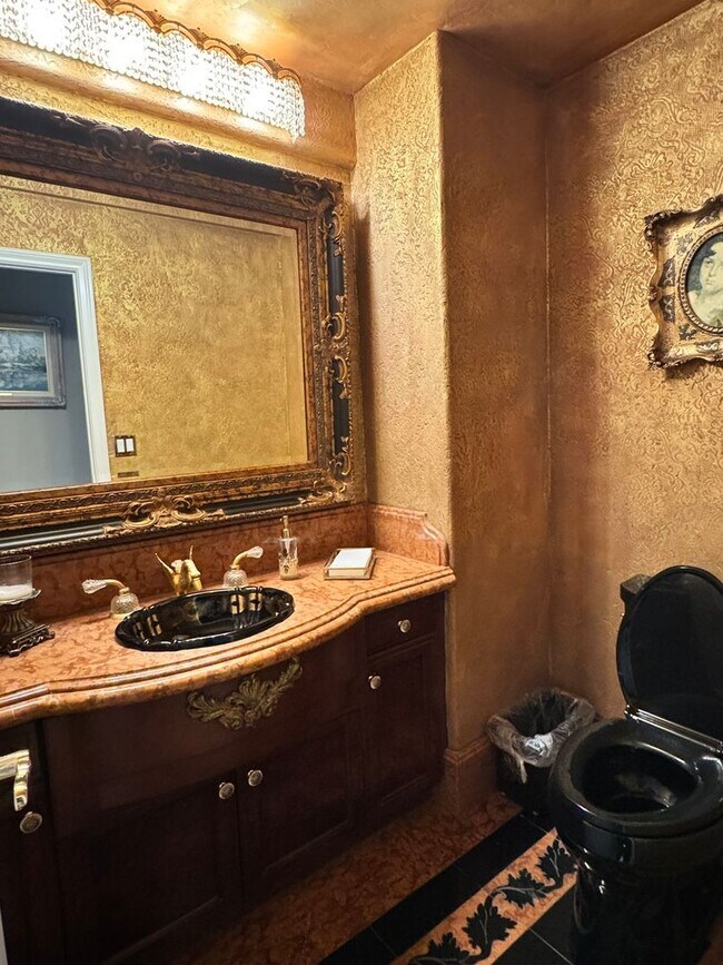 Building Photo - Stunning Executive Oceanview Home in Carlsbad's Exclusive Isla Mar Community