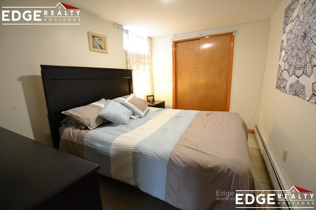 Building Photo - 283 Market St