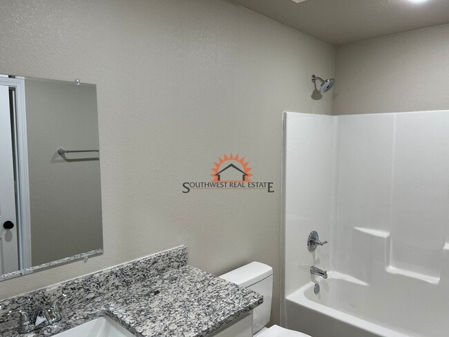 Building Photo - Brand new 2 bedroom 2 bath duplex