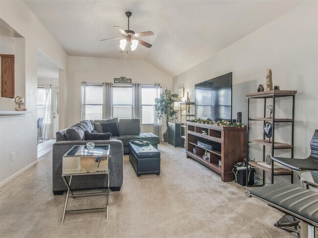 Building Photo - 13301 Baron Hill Ln