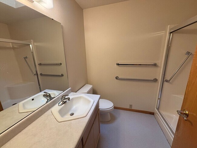 Building Photo - 154-154 Cayman St