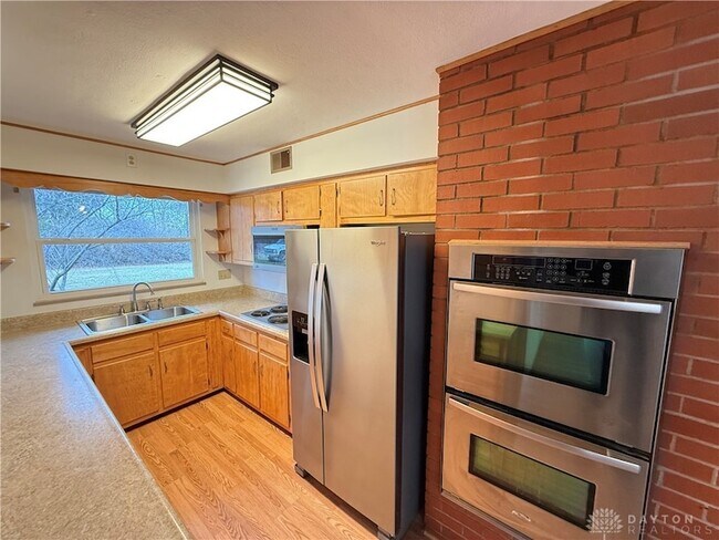 Building Photo - 3641 Maxton Rd