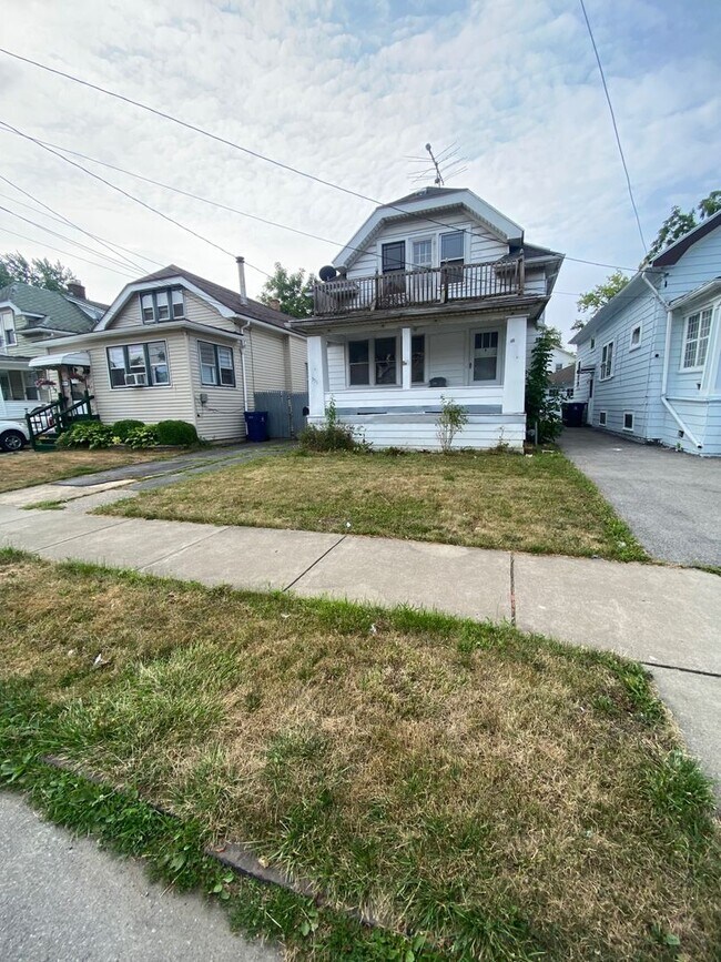Building Photo - 511 Shirley Ave