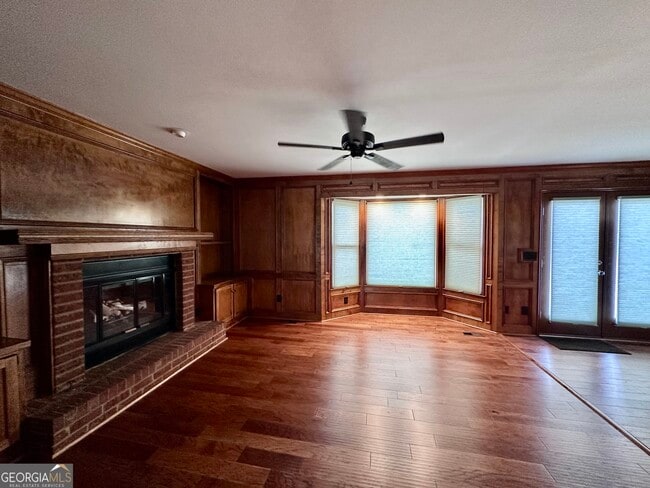 Building Photo - 3363 Somerset Trace