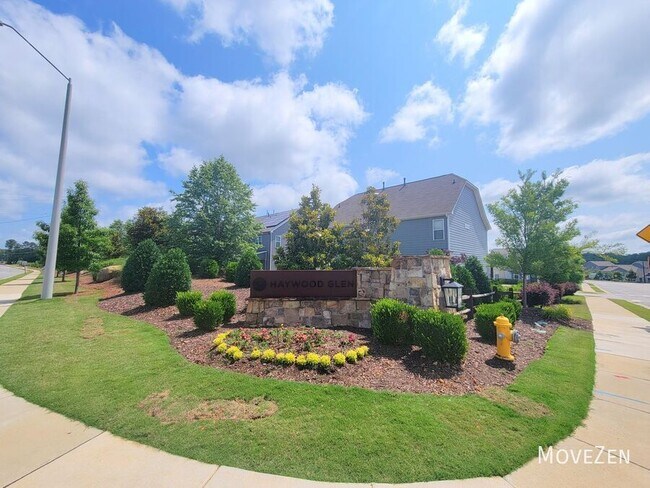 Building Photo - 553 Haywood Glen Dr