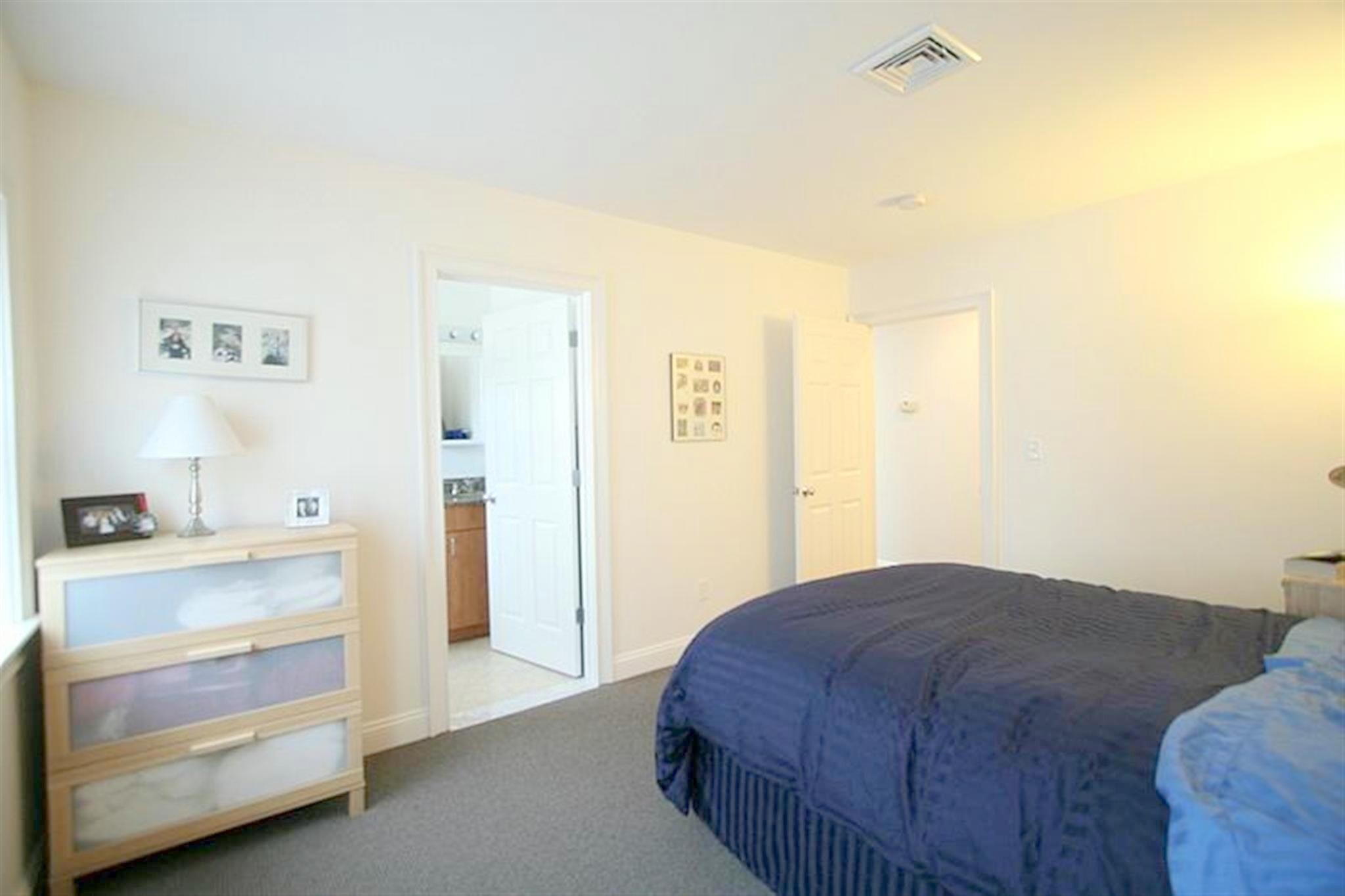 Building Photo - 157 Auburn St