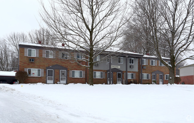 Building Photo - Central Park West Townhomes