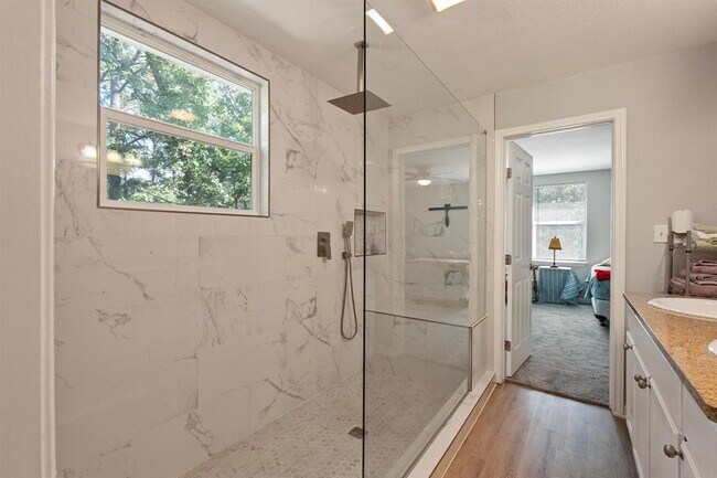 Building Photo - 119 N Kanaio Dr