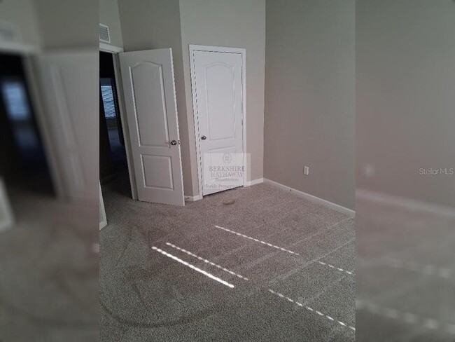 Building Photo - 2534 Glenrise Pl