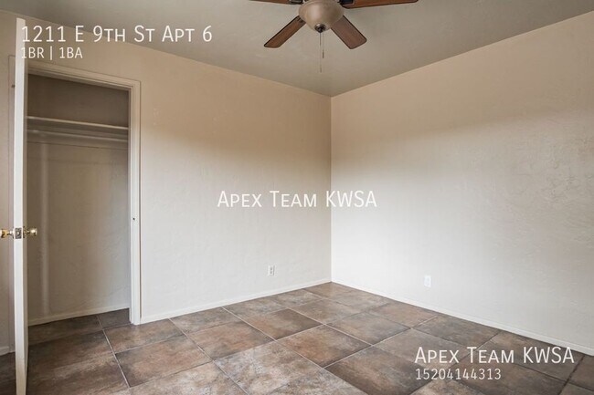 Building Photo - 1211 E 9th St