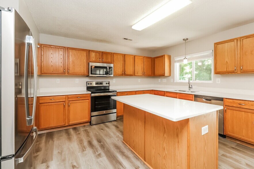 Building Photo - 415 Tribune Dr
