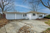 Building Photo - 8620 Milan-Oakville Rd