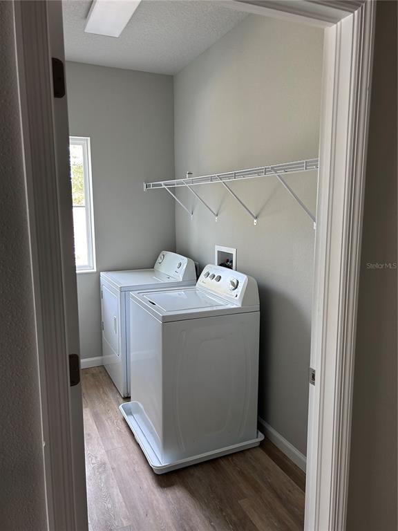 Building Photo - 3904 W Everett Ave