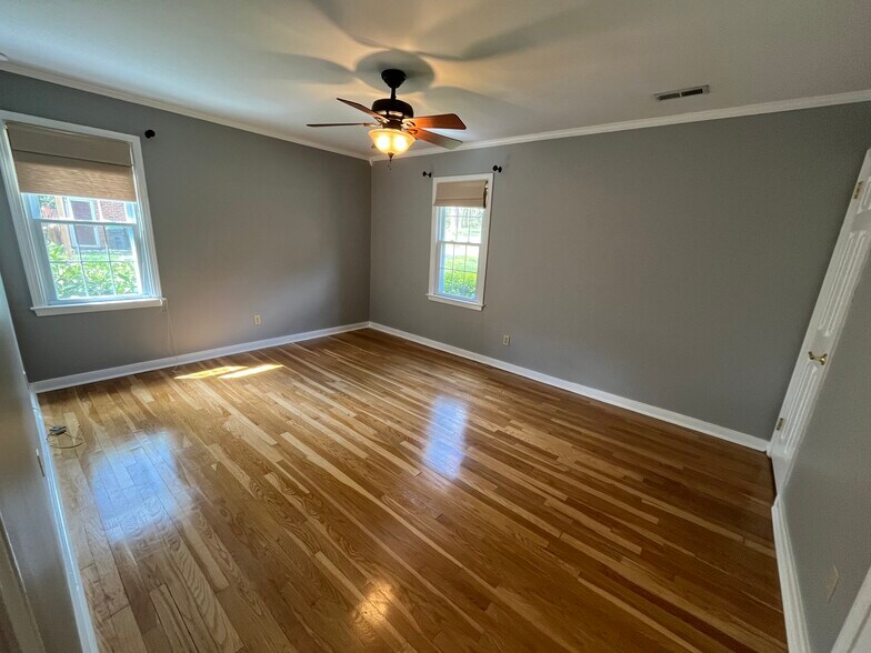 2nd bedroom - 2206 Cedar Crest Rd