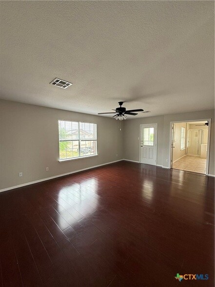 Building Photo - 502 Constellation Dr