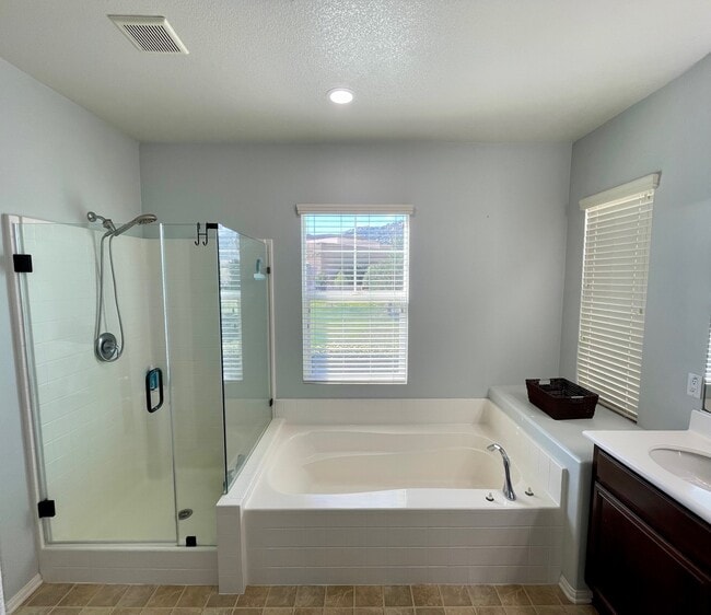 Building Photo - 46167 Timbermine Ln