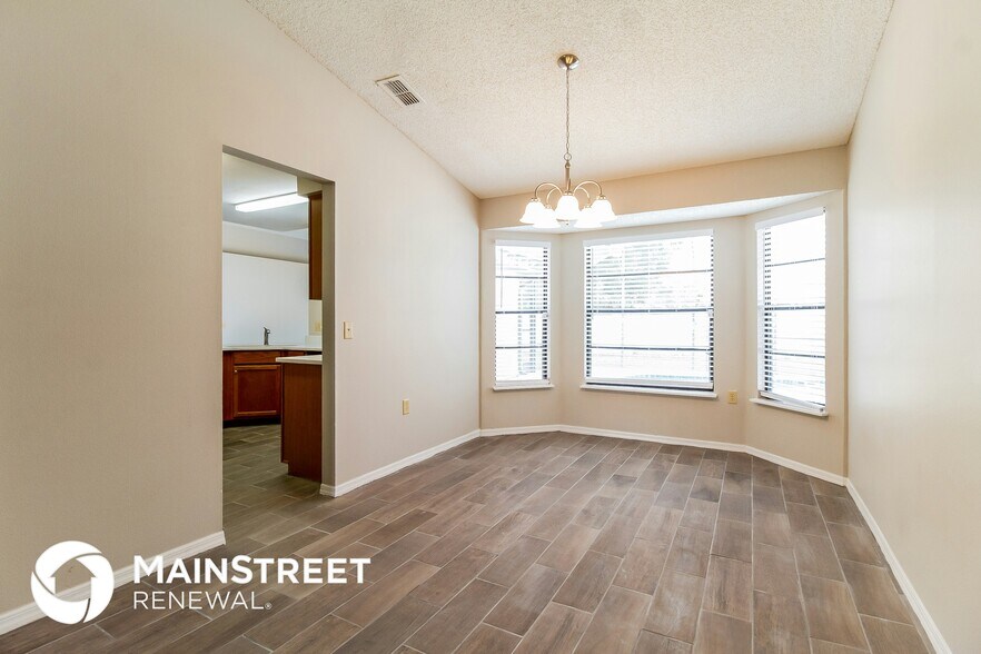 Building Photo - 257 Churchill Ct