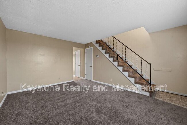 Building Photo - 1070 Pembroke Oak Grove Rd