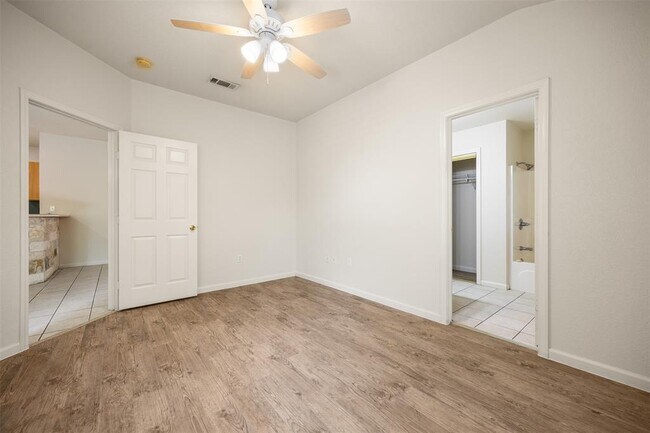 Building Photo - 21513 Pershing Ave