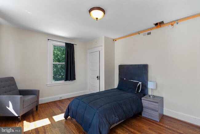 Building Photo - 3401 White Ave