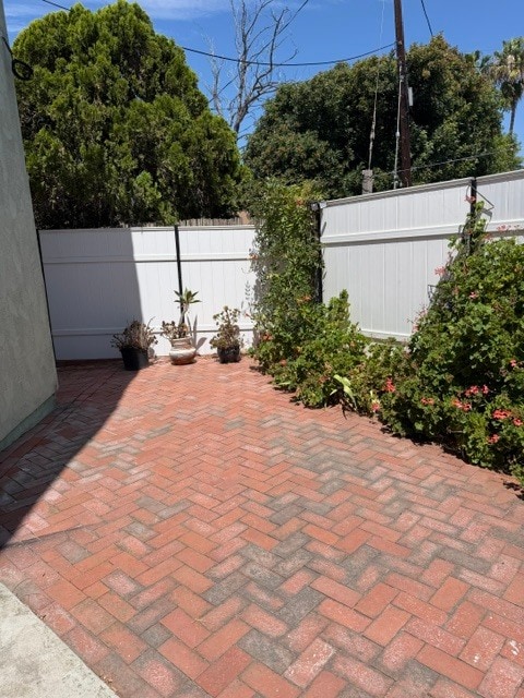 Building Photo - 7842 Barton Dr