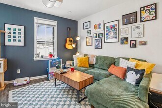 Building Photo - 117 Green Ln