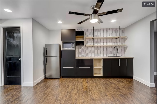 Building Photo - 6858 Lockridge Dr NW