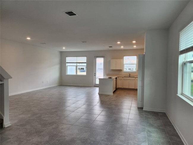 Building Photo - 203 Bogey Dr