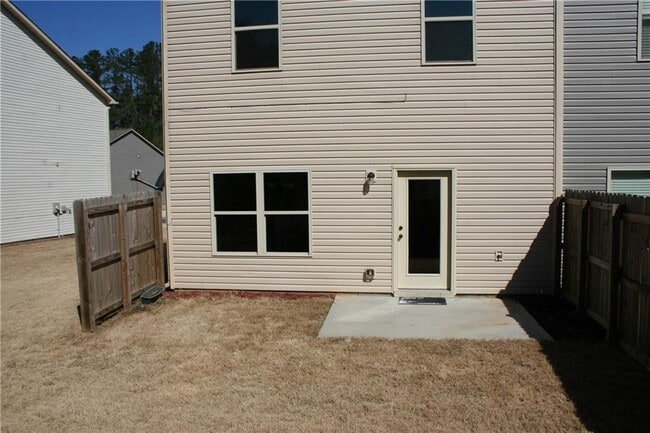 Building Photo - 609 Oakside Pl