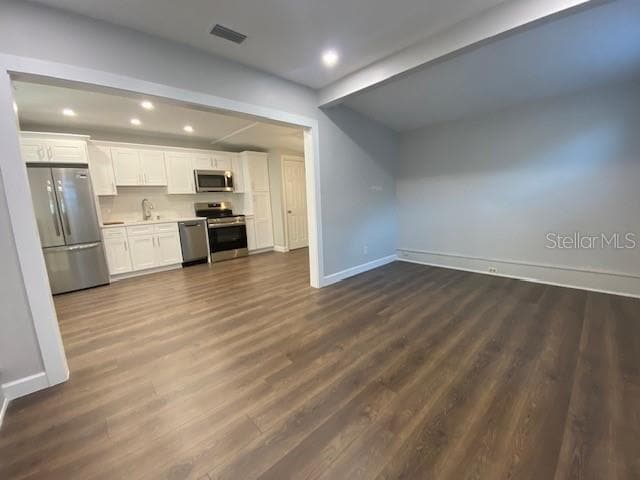 Building Photo - 4665 Yarmouth Ave S