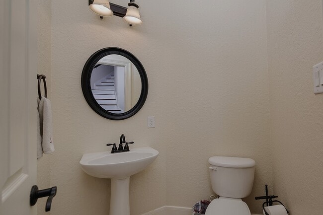 Building Photo - 79 History Row