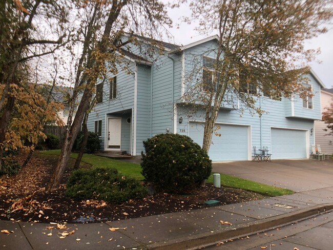 Primary Photo - Townhome Near Samaritan Hospital