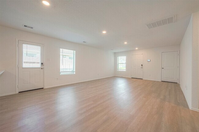 Building Photo - 26714 Wilderye Cv Ln