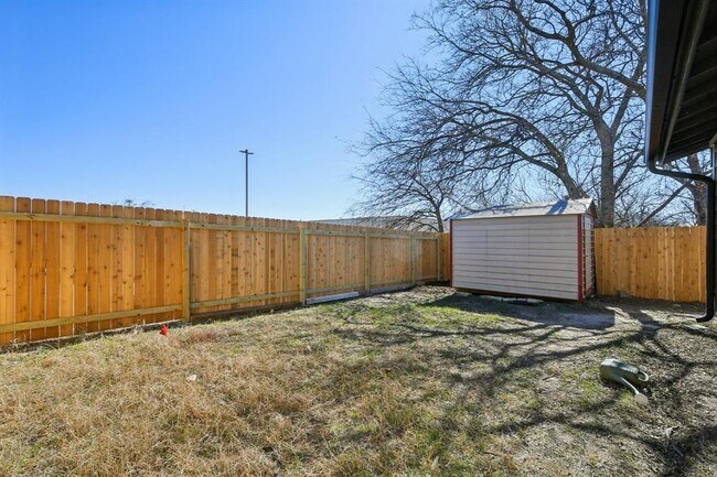 Building Photo - 9413 Quail Meadow Dr