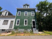 Building Photo - 1104 Brabec St