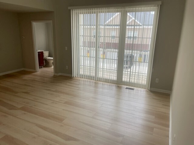 Building Photo - 8401 Towne Center Cir