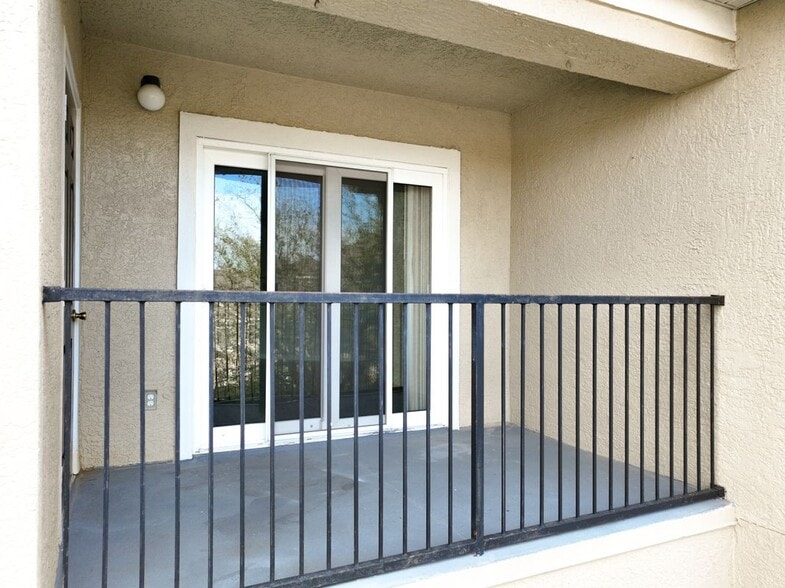 Building Photo - 6572 Swissco Dr