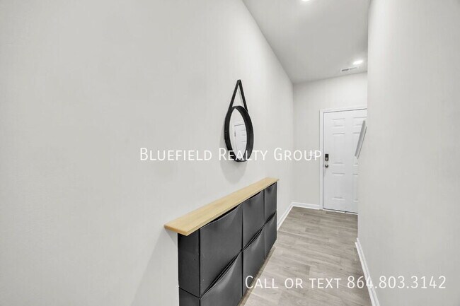 Building Photo - 1329 Wunder Way